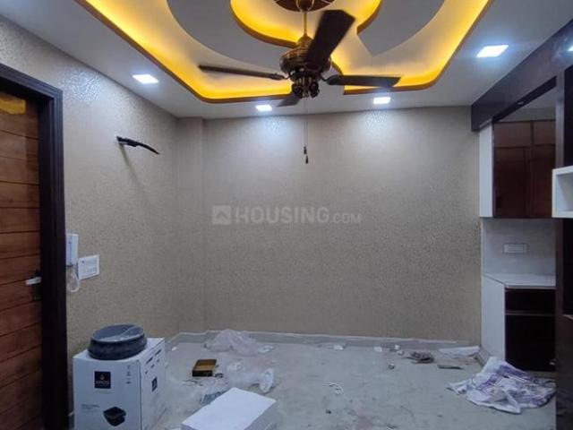 2 BHK Independent Builder Floor in Dwarka Mor for rent New Delhi. The reference number is 19984262