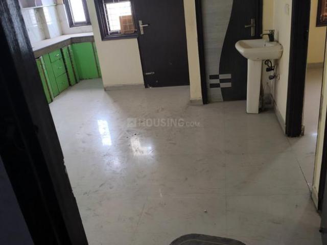 2 BHK Independent Builder Floor in Dwarka Mor for rent New Delhi. The reference number is 20561669
