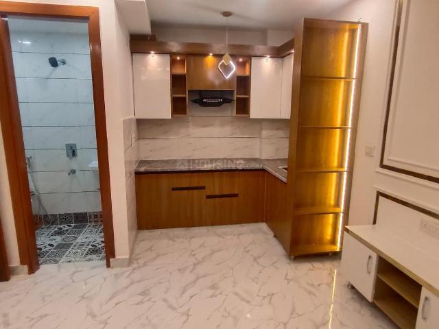 2 BHK Independent Builder Floor in Dwarka Mor for rent New Delhi. The reference number is 20960169