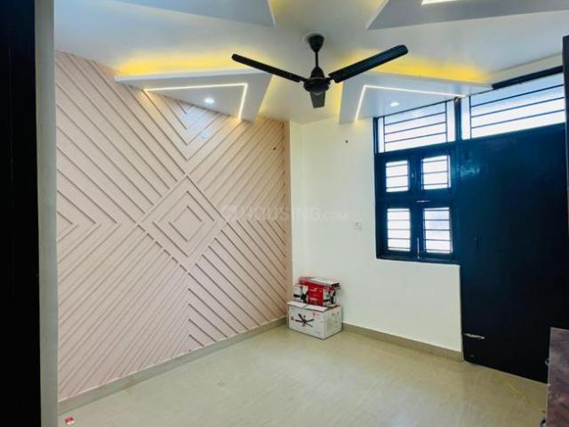 2 BHK Independent Builder Floor in Dwarka Mor for resale New Delhi. The reference number is 17702998