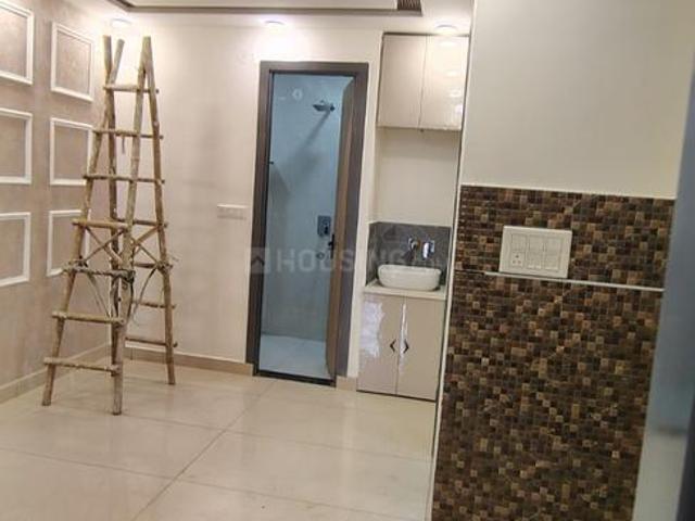 2 BHK Independent Builder Floor in Dwarka Mor for resale New Delhi. The reference number is 19530966