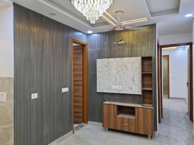 2 BHK Apartment in Dwarka Mor for resale New Delhi. The reference number is 19843526