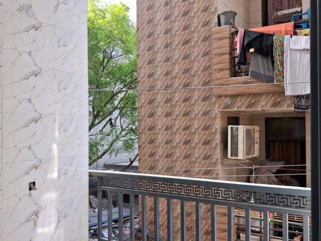 2 BHK Independent Builder Floor in Nawada for resale New Delhi. The reference number is 20429320