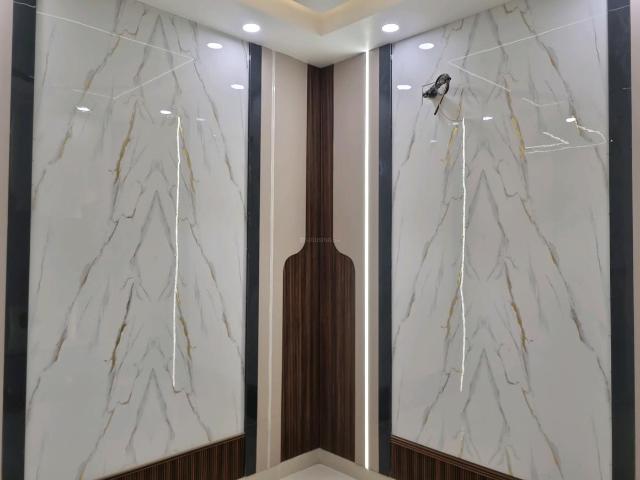 2 BHK Apartment in Dwarka Mor for resale New Delhi. The reference number is 20484142