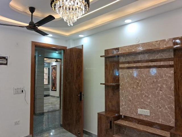 2 BHK Independent Builder Floor in Dwarka Mor for resale New Delhi. The reference number is 20744521