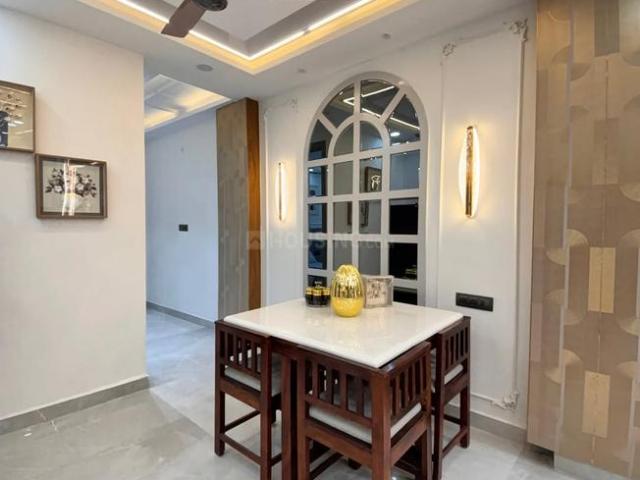2 BHK Independent Builder Floor in Dwarka Mor for resale New Delhi. The reference number is 20771768