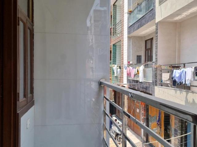 2 BHK Independent Builder Floor in Dwarka Mor for resale New Delhi. The reference number is 20220313
