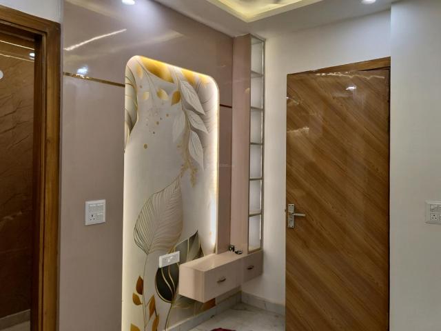 1 BHK Apartment in Dwarka Mor for resale New Delhi. The reference number is 20274953