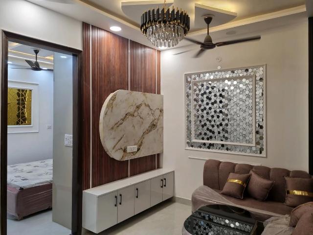2 BHK Apartment in Dwarka Mor for resale New Delhi. The reference number is 20275040