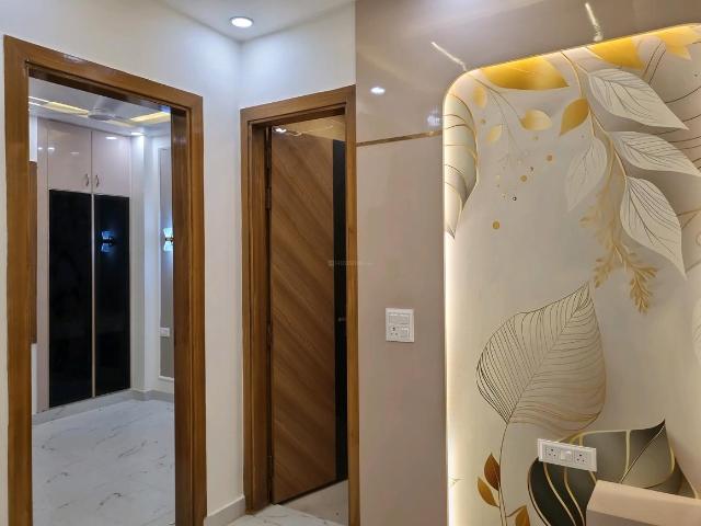 1 BHK Apartment in Dwarka Mor for resale New Delhi. The reference number is 20343820