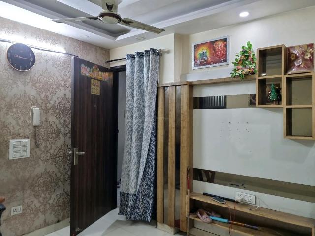 2 BHK Independent Builder Floor in Dwarka Mor for resale New Delhi. The reference number is 20355376