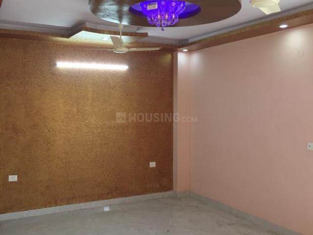 2 BHK Independent Builder Floor in Dwarka Mor for resale New Delhi. The reference number is 6380246