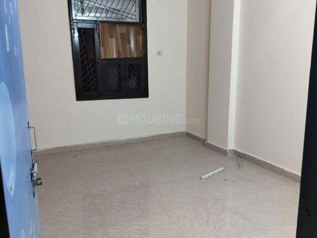 2 BHK Independent Builder Floor in Dashrath Puri for resale New Delhi. The reference number is 19590702
