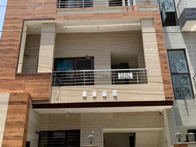 2 BHK Independent Builder Floor in Daun for rent Mohali. The reference number is 9270133