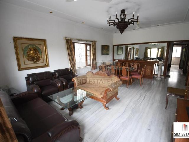2 BHK Independent Builder Floor in Defence Colony for rent New Delhi. The reference number is 20796857