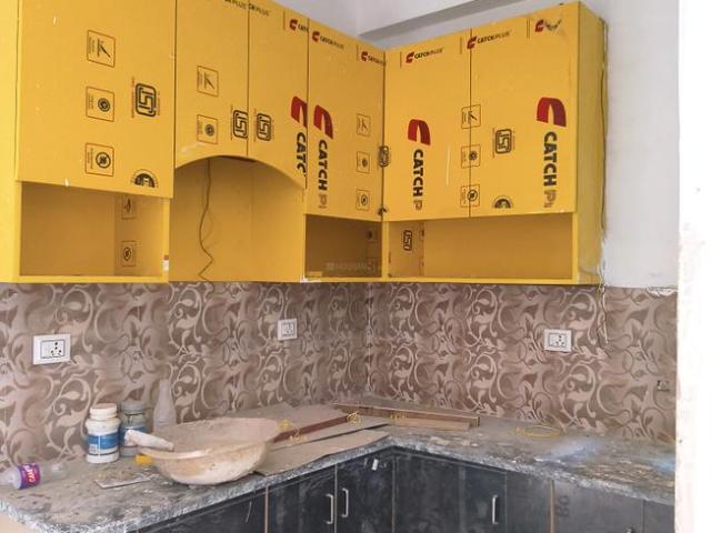 2 BHK Independent Builder Floor in DLF Ankur Vihar for resale Ghaziabad. The reference number is 20580967