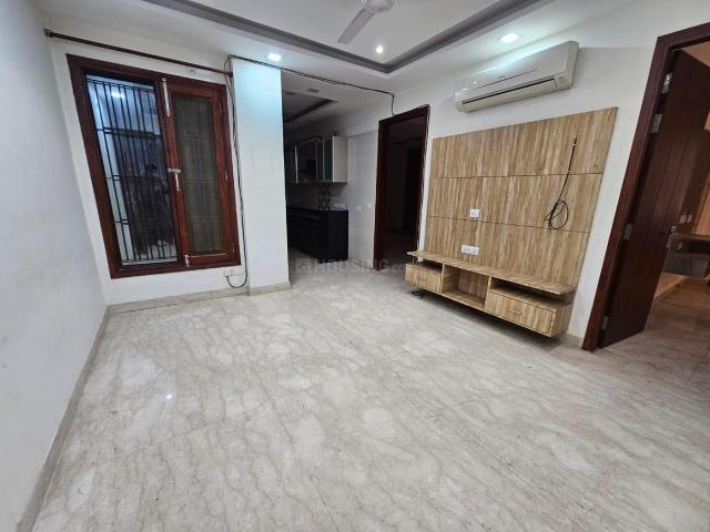2 BHK Independent Builder Floor in DLF Farms for rent New Delhi. The reference number is 20019230