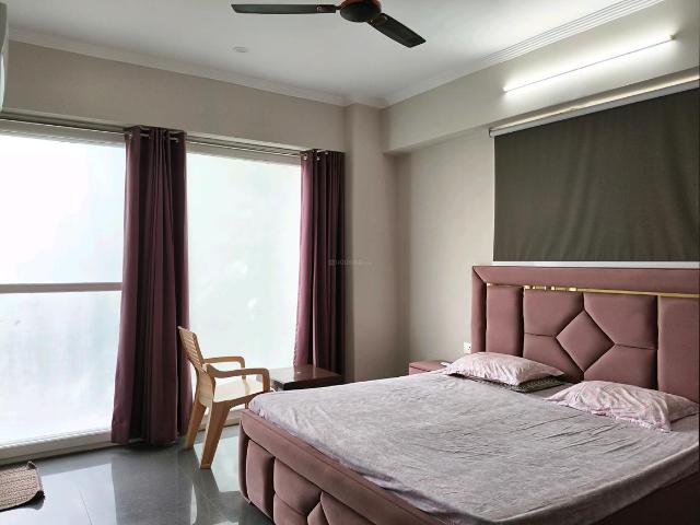 2 BHK Independent Builder Floor in DLF Phase 5 for rent Gurgaon. The reference number is 20515191
