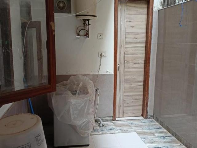 2 BHK Independent Builder Floor in DLF Phase 1 for rent Gurgaon. The reference number is 10167560