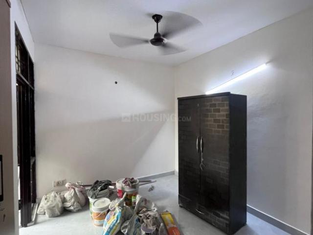 2 BHK Independent Builder Floor in DLF Phase 3 for rent Gurgaon. The reference number is 18273600