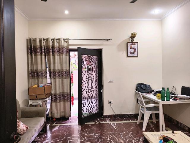 2 BHK Independent Builder Floor in DLF Phase 3 for rent Gurgaon. The reference number is 19708166