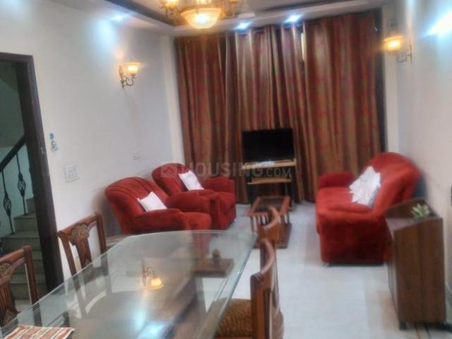 2 BHK Independent Builder Floor in East Of Kailash for rent New Delhi. The reference number is 17544715