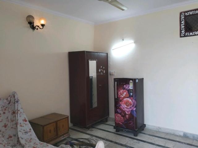 2 BHK Independent Builder Floor in GTB Nagar for rent New Delhi. The reference number is 20558938