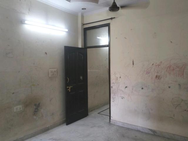 2 BHK Independent Builder Floor in GTB Nagar for resale New Delhi. The reference number is 20066502