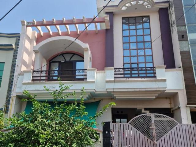 2 BHK Independent Builder Floor in Ganga Nagar for rent Meerut. The reference number is 18502008