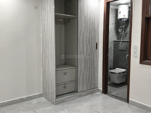 2 BHK Independent Builder Floor in Gautam Nagar for resale New Delhi. The reference number is 19465811