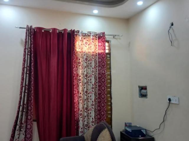 2 BHK Independent Builder Floor in Gazipur for rent Zirakpur. The reference number is 20308680
