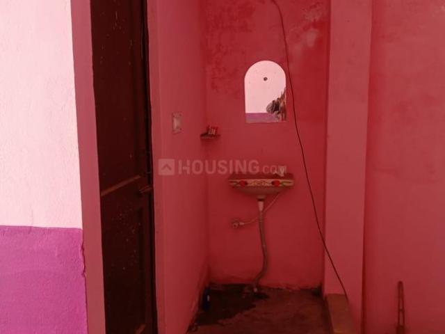 2 BHK Independent Builder Floor in Gosainganj for rent Lucknow. The reference number is 20429666
