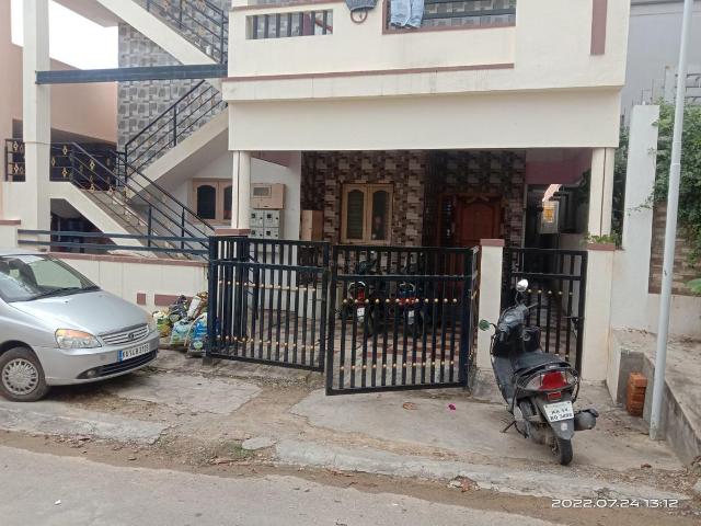 2 BHK Independent Builder Floor in Gopal Gowda Extension for rent Shivamogga. The reference number is 9677202