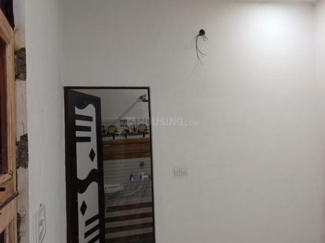 2 BHK Independent Builder Floor in Govindpuram for rent Ghaziabad. The reference number is 20523734