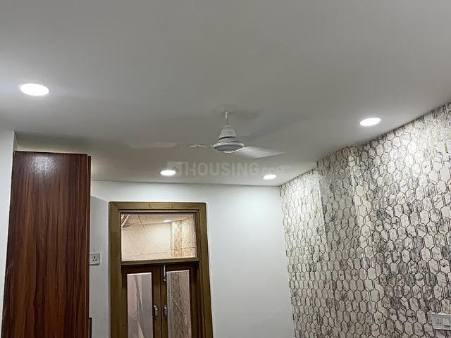2 BHK Independent Builder Floor in Govindpuri for rent New Delhi. The reference number is 20083607