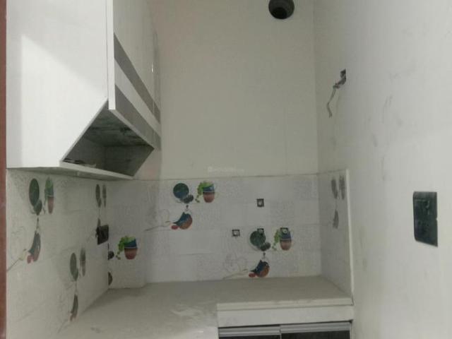 2 BHK Independent Builder Floor in Govindpuri for resale New Delhi. The reference number is 18735117