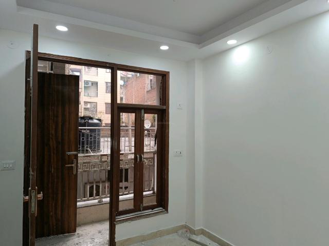 2 BHK Independent Builder Floor in Govindpuri for resale New Delhi. The reference number is 19321794