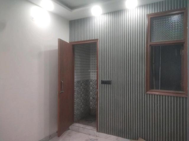 2 BHK Independent Builder Floor in Govindpuri for resale New Delhi. The reference number is 20584786