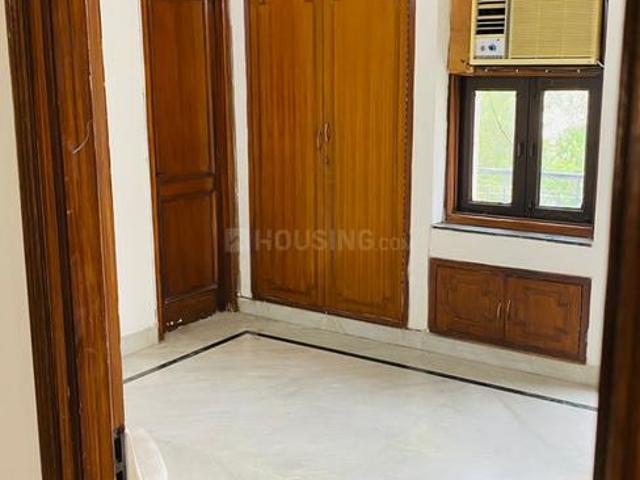 2 BHK Independent Builder Floor in Green Park for rent New Delhi. The reference number is 19791633