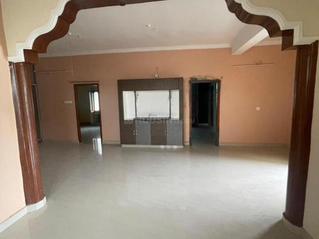 2 BHK Independent Builder Floor in Hanamkonda for rent Warangal. The reference number is 17804356