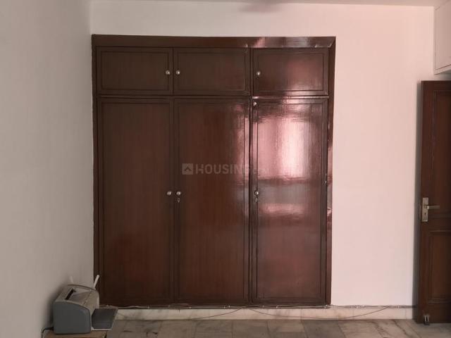 2 BHK Independent Builder Floor in Hauz Khas for resale New Delhi. The reference number is 20688856