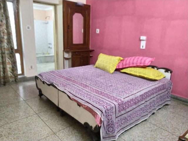 2 BHK Independent Builder Floor in Indira Nagar for rent Lucknow. The reference number is 9426114