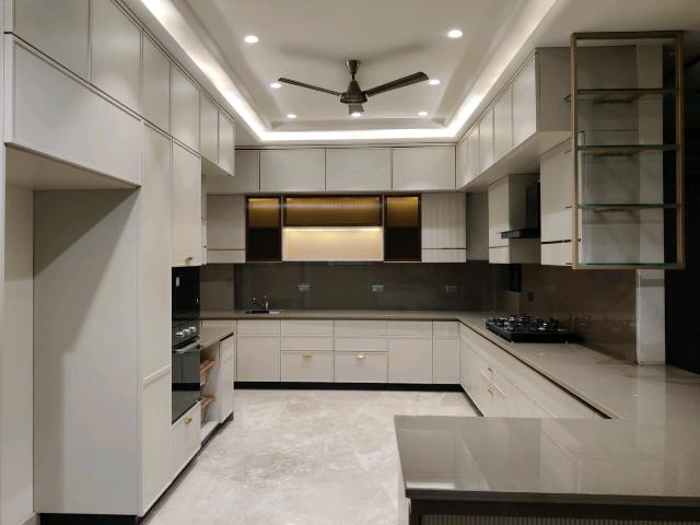 5 BHK Independent Builder Floor in Indirapuram for resale Ghaziabad. The reference number is 20435748