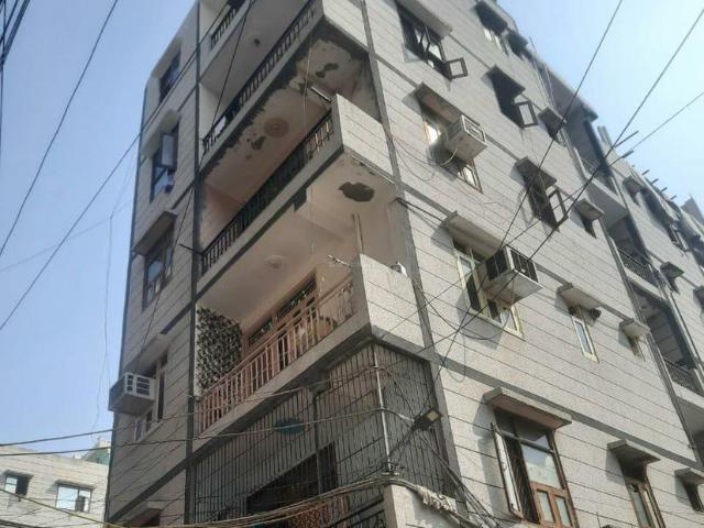 2 BHK Independent Builder Floor in Jamia Nagar for resale New Delhi. The reference number is 7998071