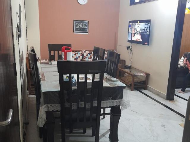 2 BHK Independent Builder Floor in Jamia Nagar for resale New Delhi. The reference number is 7174728