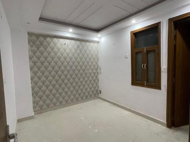 2 BHK Independent Builder Floor in Jamia Nagar for resale New Delhi. The reference number is 8925939