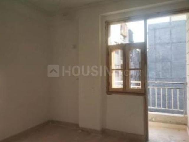 2 BHK Independent Builder Floor in Jamia Nagar for resale South Delhi. The reference number is 17767445