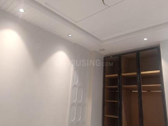 2 BHK Independent Builder Floor in Janakpuri for rent New Delhi. The reference number is 18753798