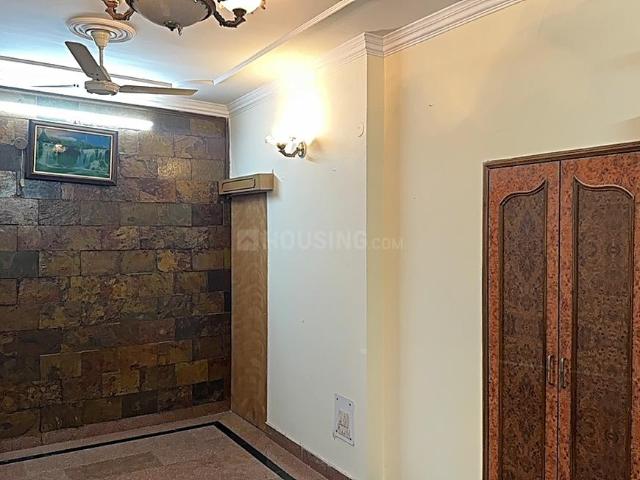 2 BHK Independent Builder Floor in Janakpuri for rent New Delhi. The reference number is 19636458