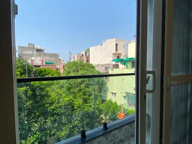2 BHK Independent Builder Floor in Janakpuri for rent New Delhi. The reference number is 20964740